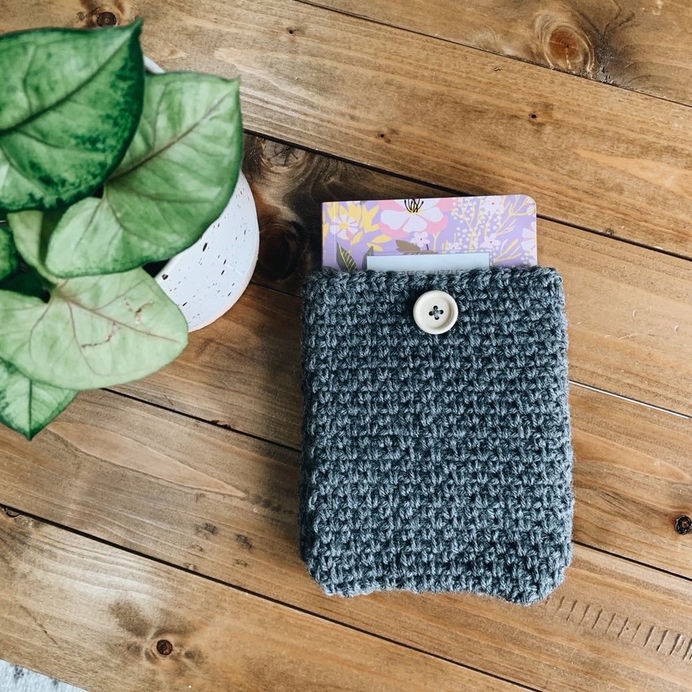 Crochet Kindle / book cover 📚